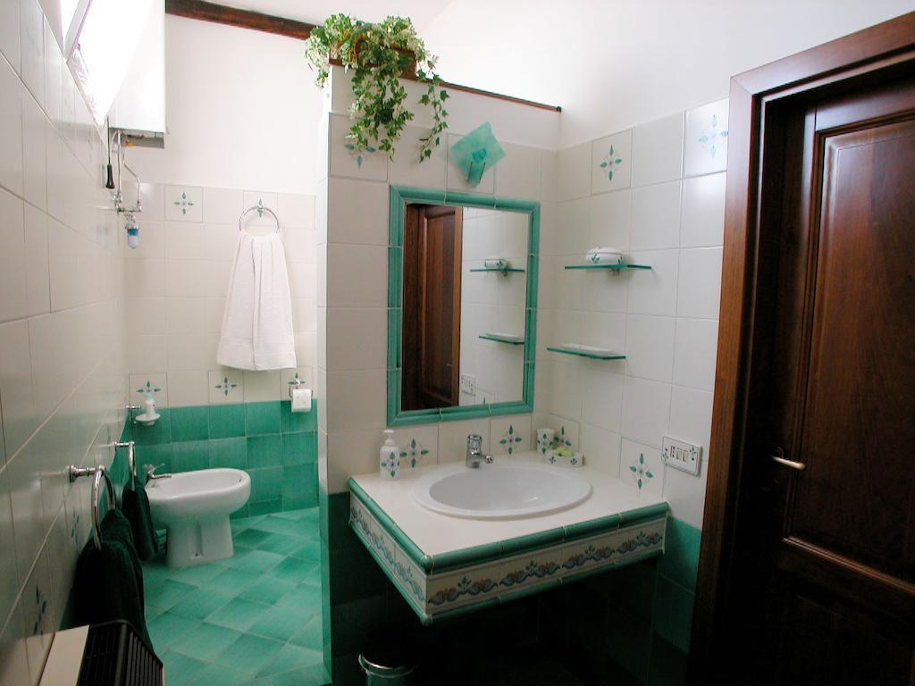 Agriturismo Istrice Innamorato Campello sul Clitunno Δωμάτιο φωτογραφία