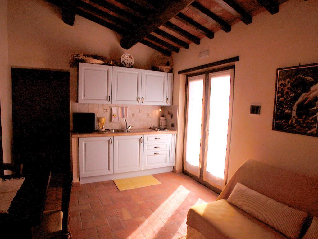 Agriturismo Istrice Innamorato Campello sul Clitunno Δωμάτιο φωτογραφία
